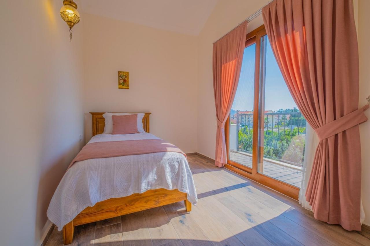 Infinity Myra Villa フェティエ エクステリア 写真